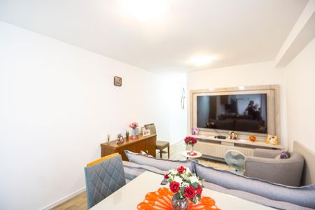 Apartamento à venda com 51m², 2 quartos e 1 vaga Apartamento à venda com 51m², 2 quartos e 1 vagaSala