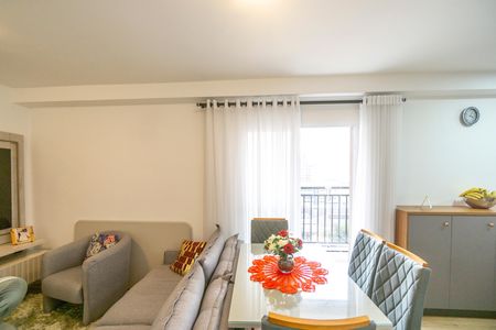 Apartamento à venda com 51m², 2 quartos e 1 vaga Apartamento à venda com 51m², 2 quartos e 1 vagaSala