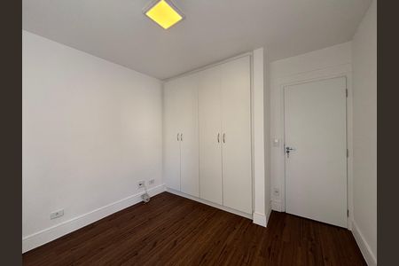 Quarto 1 de apartamento para alugar com 3 quartos, 76m² em Vila Olímpia, São Paulo