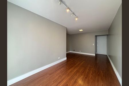 Apartamento para alugar com 76m², 3 quartos e 1 vagaSala