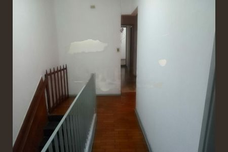Casa à venda com 148m², 6 quartos e 2 vagas