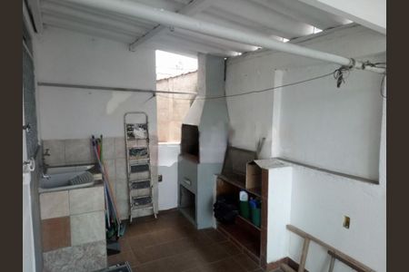 Casa à venda com 148m², 6 quartos e 2 vagas