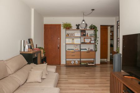 Apartamento para alugar com 73m², 2 quartos e 1 vaga Apartamento para alugar com 73m², 2 quartos e 1 vagaSala