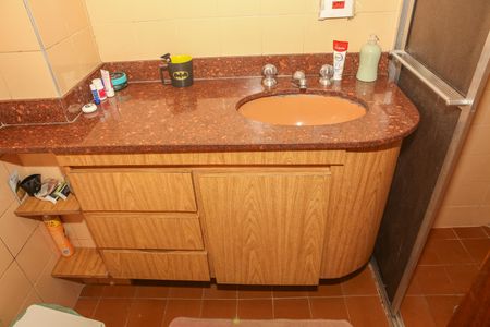 Apartamento para alugar com 73m², 2 quartos e 1 vaga Apartamento para alugar com 73m², 2 quartos e 1 vagaBanheiro