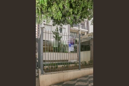 Apartamento para alugar com 73m², 2 quartos e 1 vaga Apartamento para alugar com 73m², 2 quartos e 1 vagaFachada