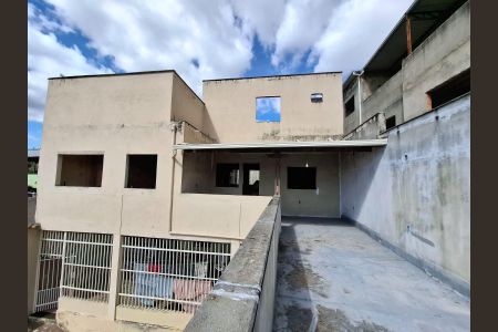 Casa à venda com 360m², 3 quartos e 2 vagas