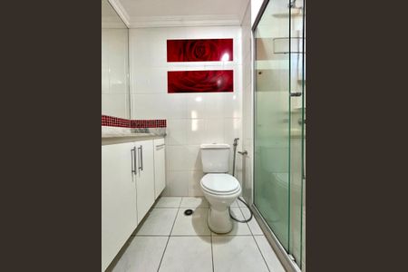 Apartamento à venda com 87m², 2 quartos e 2 vagasBanheiro da Suíte