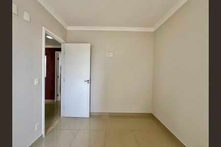 Apartamento à venda com 87m², 2 quartos e 2 vagasQuarto 2