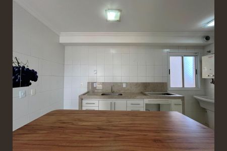 Apartamento à venda com 87m², 2 quartos e 2 vagasCozinha e Área de Serviço