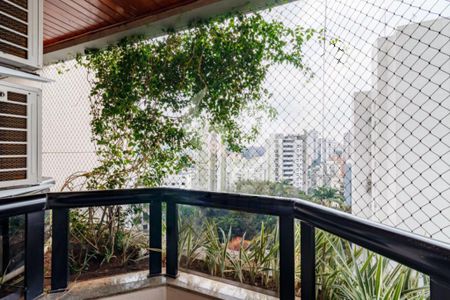 Apartamento à venda com 289m², 3 quartos e 4 vagas