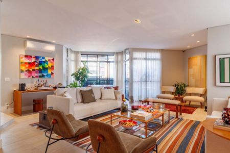 Apartamento à venda com 289m², 3 quartos e 4 vagas