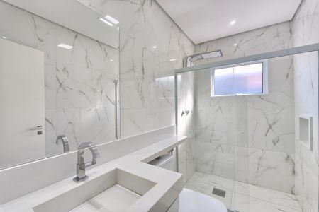 Casa à venda com 479m², 3 quartos e 3 vagas Casa à venda com 479m², 3 quartos e 3 vagasBanheiro Social