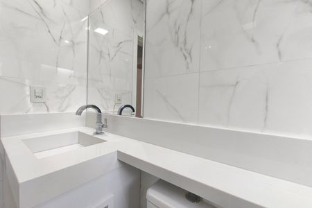 Casa à venda com 479m², 3 quartos e 3 vagas Casa à venda com 479m², 3 quartos e 3 vagasBanheiro Social