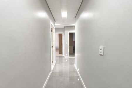 Casa à venda com 479m², 3 quartos e 3 vagas Casa à venda com 479m², 3 quartos e 3 vagasCorredor - Quartos