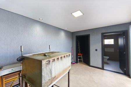 Cômodo extra de casa à venda com 3 quartos, 479m² em Jardim dos Oliveiras, Campinas