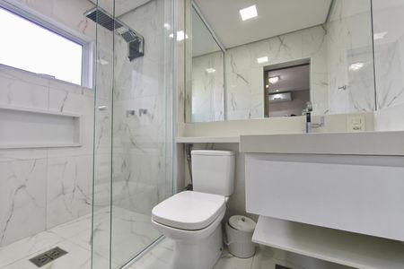 Casa à venda com 479m², 3 quartos e 3 vagas Casa à venda com 479m², 3 quartos e 3 vagasBanheiro Suíte