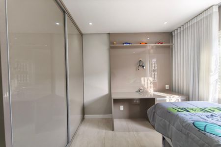 Casa à venda com 479m², 3 quartos e 3 vagas Casa à venda com 479m², 3 quartos e 3 vagasQuarto 3