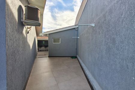 Casa à venda com 479m², 3 quartos e 3 vagas Casa à venda com 479m², 3 quartos e 3 vagasQuintal