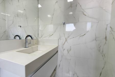 Banheiro Suíte de casa à venda com 3 quartos, 479m² em Jardim dos Oliveiras, Campinas