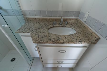 Apartamento para alugar com 70m², 3 quartos e 2 vagas Apartamento para alugar com 70m², 3 quartos e 2 vagasBanheiro da Suíte