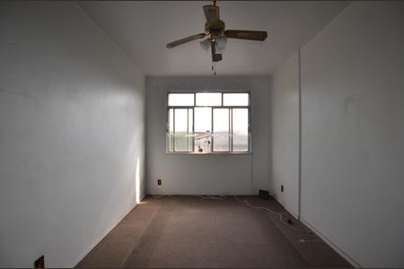 Sala de apartamento para alugar com 2 quartos, 62m² em Rocha Miranda, Rio de Janeiro