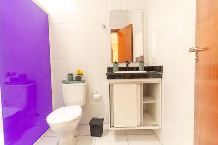 Casa para alugar com 105m², 3 quartos e 2 vagas Casa para alugar com 105m², 3 quartos e 2 vagasBanheiro Social
