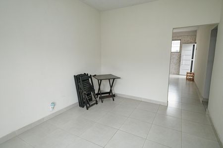 Casa para alugar com 100m², 2 quartos e sem vaga Casa para alugar com 100m², 2 quartos e sem vagaSala