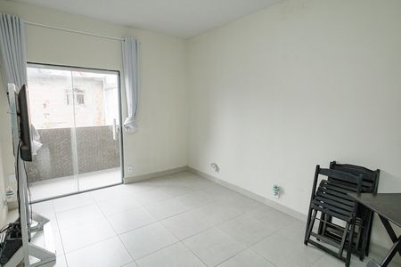 Sala de casa para alugar com 2 quartos, 100m² em Campo Grande, Rio de Janeiro
