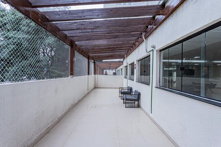 Apartamento à venda com 44m², 2 quartos e 1 vaga Apartamento à venda com 44m², 2 quartos e 1 vagaÁrea comum - Churrasqueira