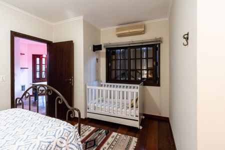 Casa para alugar com 550m², 4 quartos e 4 vagas Casa para alugar com 550m², 4 quartos e 4 vagasEdicula - Quarto 1