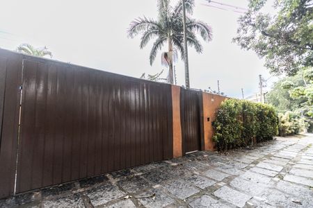 Casa para alugar com 550m², 4 quartos e 4 vagas Casa para alugar com 550m², 4 quartos e 4 vagasFachada da Casa