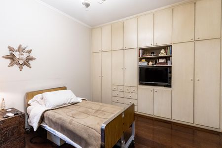 Casa para alugar com 550m², 4 quartos e 4 vagas Casa para alugar com 550m², 4 quartos e 4 vagasQuarto 2