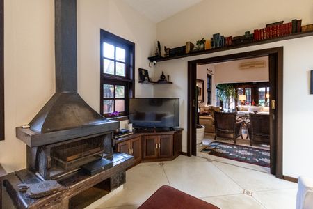 Casa para alugar com 550m², 4 quartos e 4 vagas Casa para alugar com 550m², 4 quartos e 4 vagasSala de TV