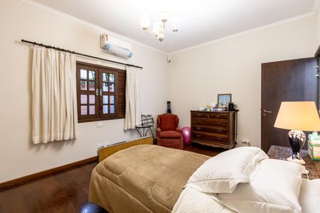 Casa para alugar com 550m², 4 quartos e 4 vagas Casa para alugar com 550m², 4 quartos e 4 vagasQuarto 2