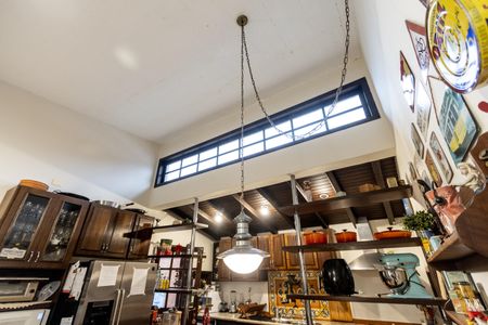 Casa para alugar com 550m², 4 quartos e 4 vagas Casa para alugar com 550m², 4 quartos e 4 vagasCozinha