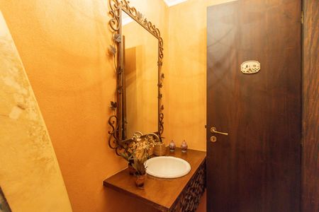 Casa para alugar com 550m², 4 quartos e 4 vagas Casa para alugar com 550m², 4 quartos e 4 vagasEdicula - Lavabo