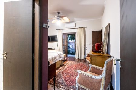Casa para alugar com 550m², 4 quartos e 4 vagas Casa para alugar com 550m², 4 quartos e 4 vagasQuarto 1 - Suite