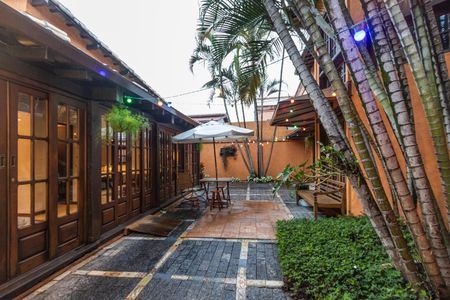 Casa para alugar com 550m², 4 quartos e 4 vagas Casa para alugar com 550m², 4 quartos e 4 vagasJardins