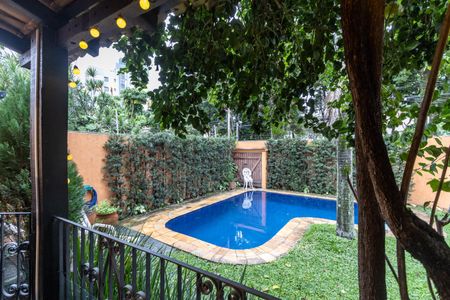 Casa para alugar com 550m², 4 quartos e 4 vagas Casa para alugar com 550m², 4 quartos e 4 vagasVaranda