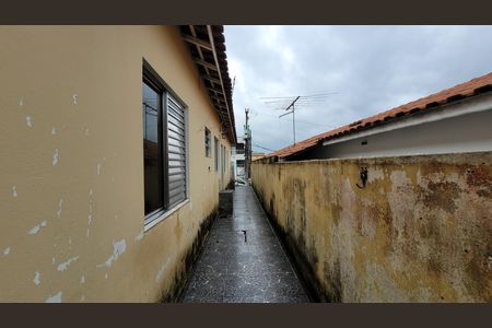 Casa de condomínio para alugar com 65m², 2 quartos e 2 vagasCorredor externo