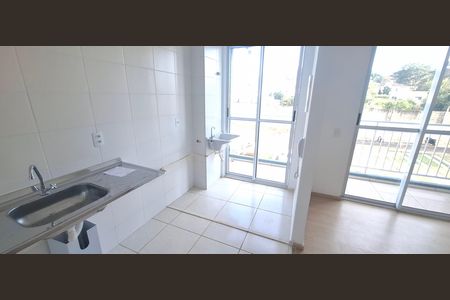 Apartamento para alugar com 47m², 2 quartos e 1 vagaCozinha e Área de Serviço