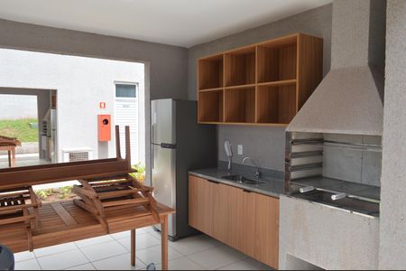 Apartamento para alugar com 47m², 2 quartos e 1 vagaÁrea comum - Churrasqueira