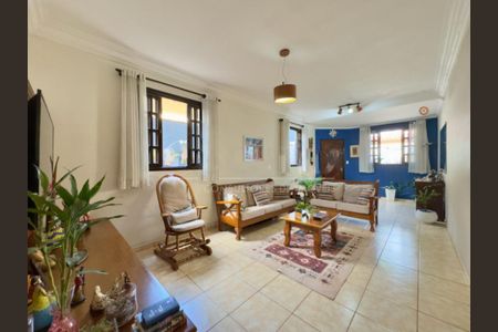 Casa à venda com 150m², 3 quartos e 2 vagas