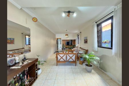 Casa à venda com 150m², 3 quartos e 2 vagas