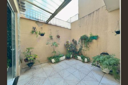 Casa à venda com 150m², 3 quartos e 2 vagas