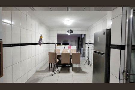 Casa à venda com 2 quartos, 140m² em Jardim Sabara, São Paulo