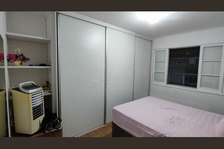 Casa à venda com 2 quartos, 140m² em Jardim Sabara, São Paulo