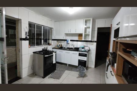 Casa à venda com 2 quartos, 140m² em Jardim Sabara, São Paulo