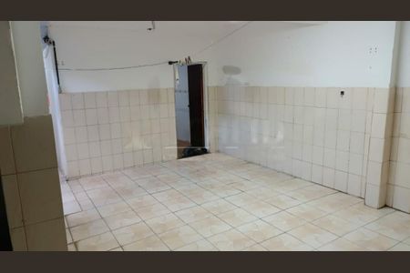 Casa à venda com 2 quartos, 140m² em Jardim Sabara, São Paulo