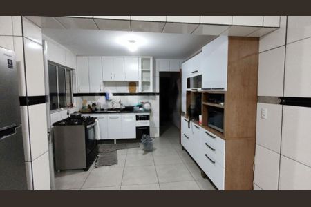 Casa à venda com 2 quartos, 140m² em Jardim Sabara, São Paulo